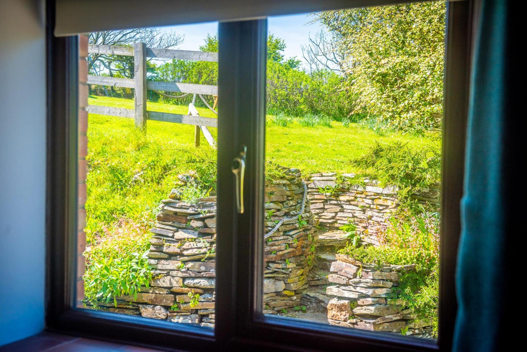 Polrunny Farm Elderberry Cottage With Sea View Боскасл Экстерьер фото